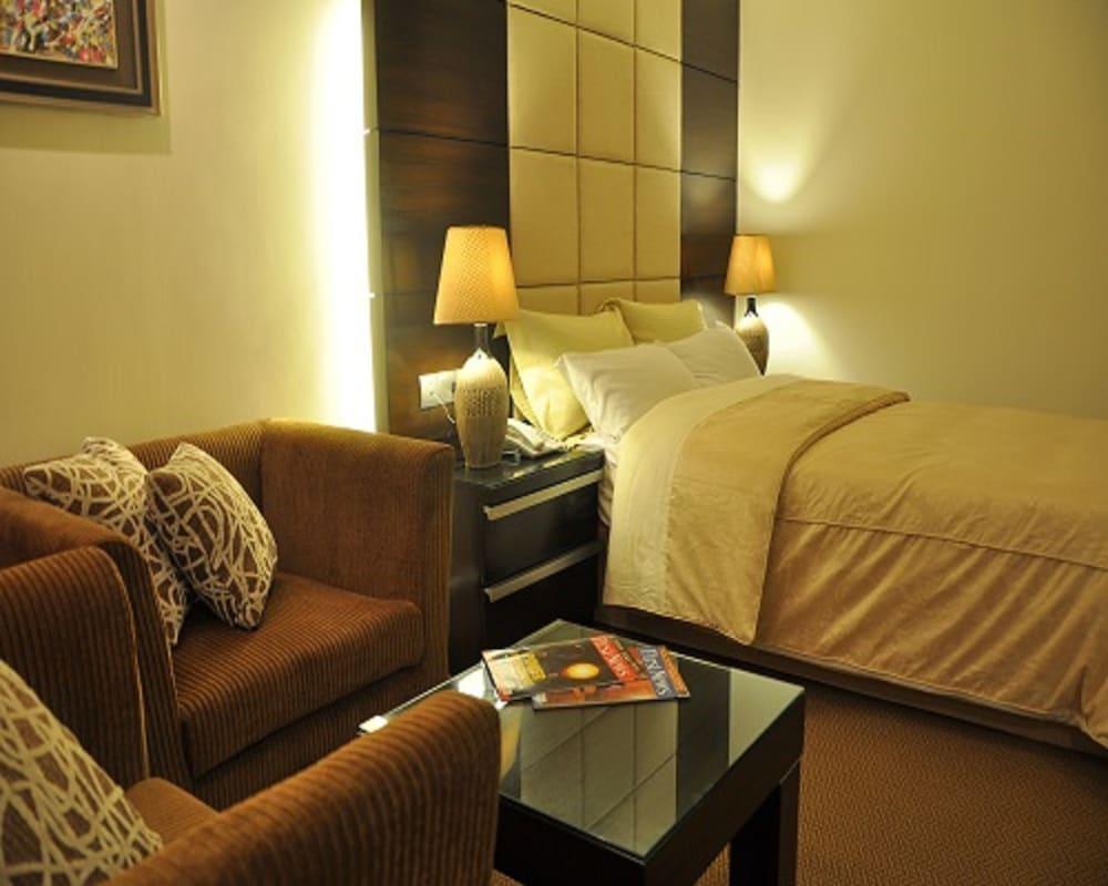 Hotel Agrabad 吉大港 外观 照片