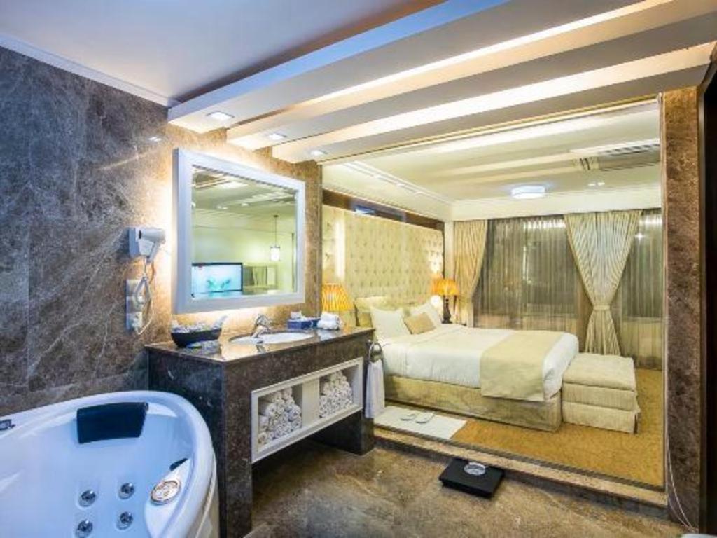 Hotel Agrabad 吉大港 外观 照片