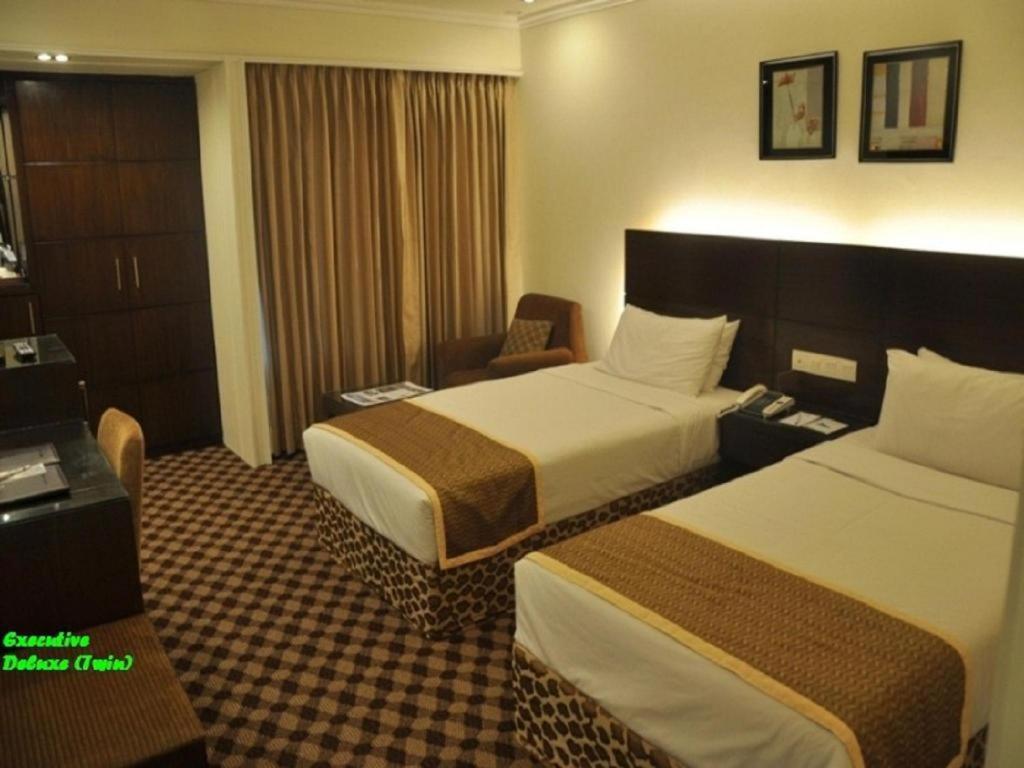 Hotel Agrabad 吉大港 外观 照片
