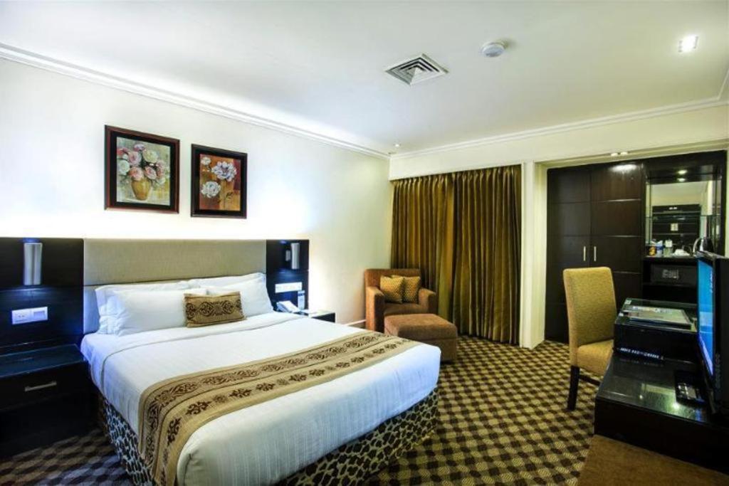 Hotel Agrabad 吉大港 外观 照片
